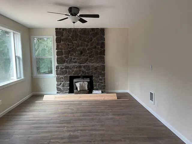 2 bed, 833 sqft, $2,300 — Photo 4