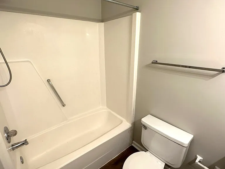 803 Timbers Ct — Photo 17