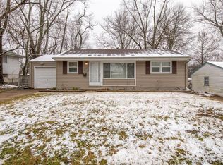 832 Bella Ln, Saint Louis, MO 63137