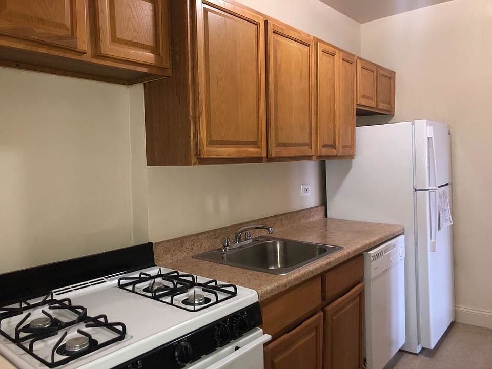 1st image of 8811 63rd Dr APT 503