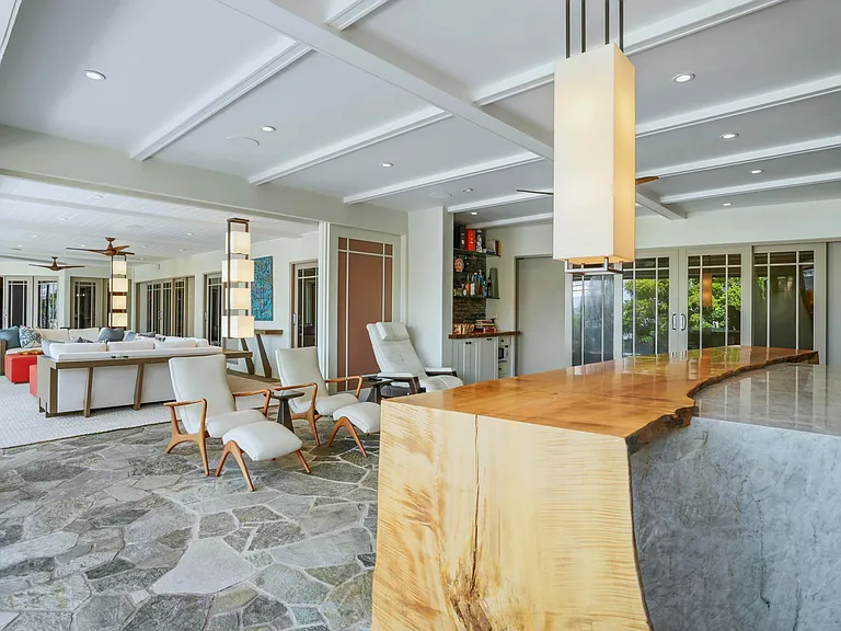 90 Lighthouse Dr — Photo 18