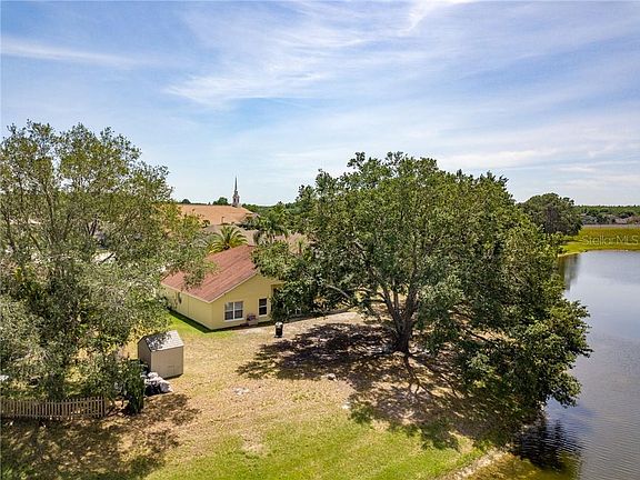 4th image of 11884 Hartfordshire Way