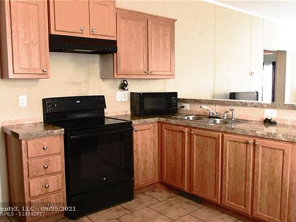 4th image of 251 NW 52nd St