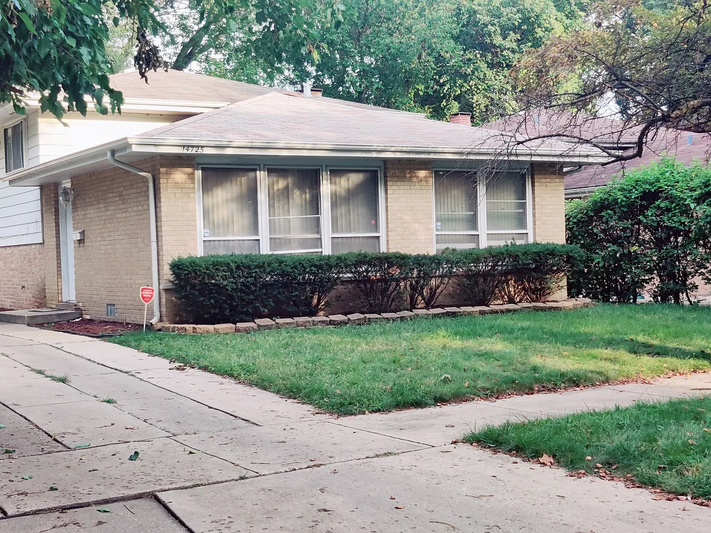 14725 Beachview Ter photo 1