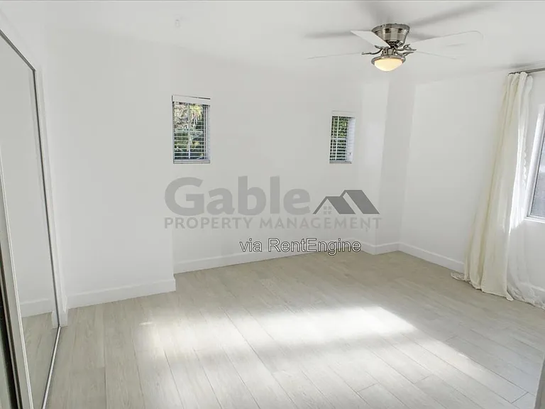 28007 Cascade Rd — Photo 15