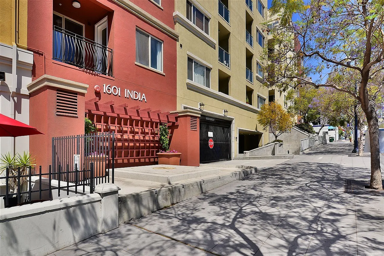 1601 India St — Photo 4