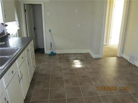4th image of 417 N 19th St