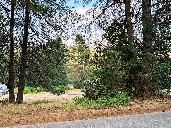 Lakeview Dr, Lakehead, CA 96051