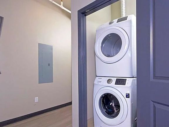 4th image of 324 Vine St #5A