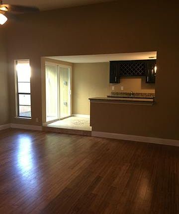 5th image of 4824 Crawford Dr