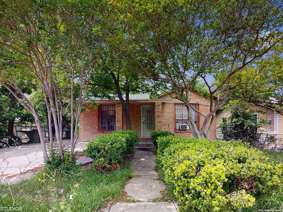 1st image of 207 N San Gabriel Ave
