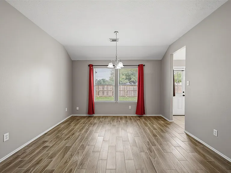 2734 Trinity Glen Ln — Photo 8