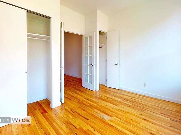 3rd image of 28 King St #34
