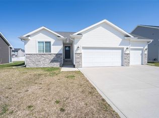224 12th Ct NW, Bondurant, IA 50035