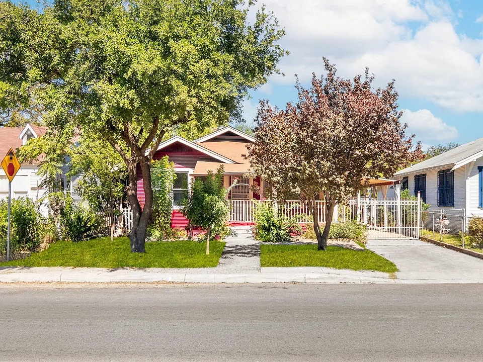 323 Rigsby Ave