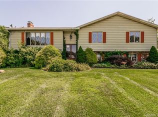 21 Laurel Way, Wethersfield, CT 06109