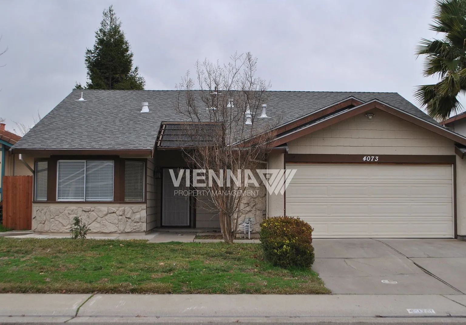 3 bed, 2.0 bath, 1428 sqft, $2,495 — Photo 1