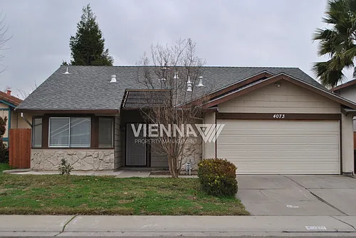 4073 N Country Dr Photo 1
