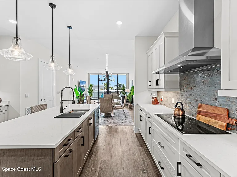 225 Strand Dr #205 — Photo 14