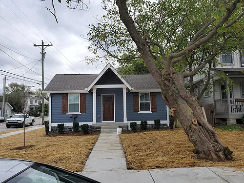 6018 California Ave Photo 1