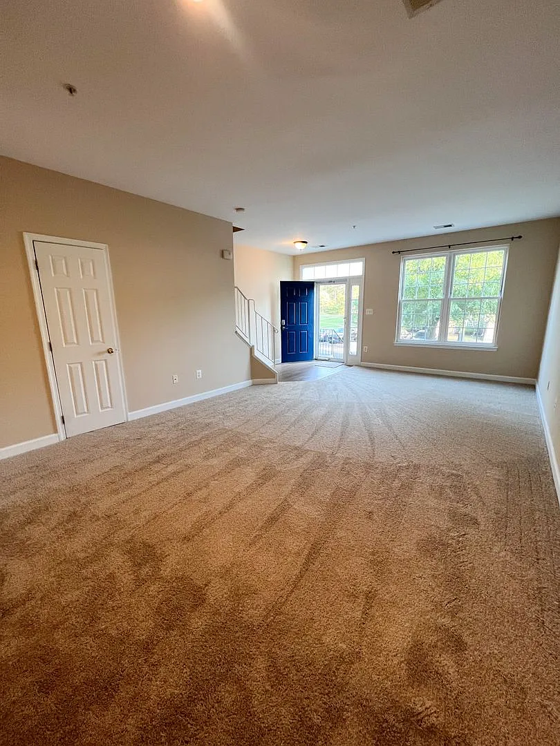 Townhome Piney Orchard — Photo 3