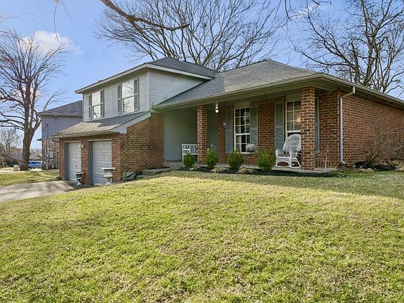 2nd image of 1717 Ridgemere Ct