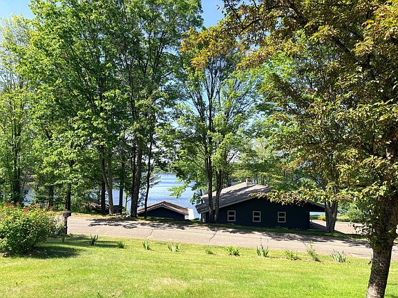 4th image of W5807 Robinson Rd