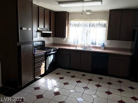 2nd image of 1840 Cornell Ct