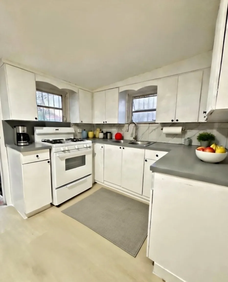 2 bed, $2,300 — Photo 4