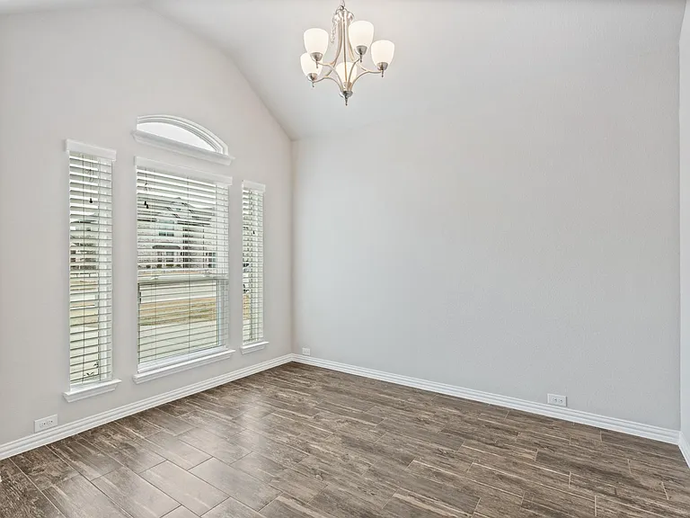 5821 Humber Ln — Photo 5