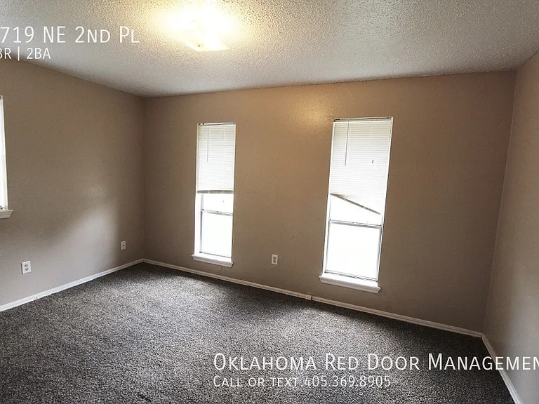 9719 NE 2nd Pl — Photo 10