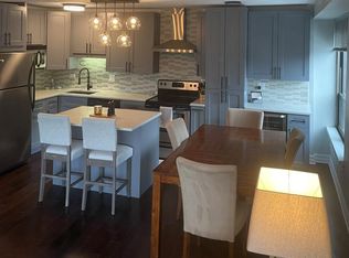 2930 N Sheridan Rd APT 801, Chicago, IL 60657