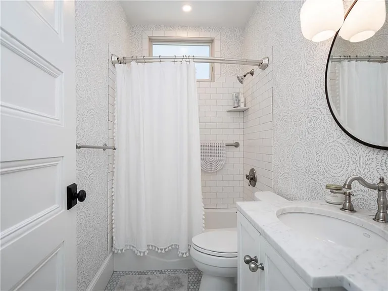 27 Mann Ave — Photo 11