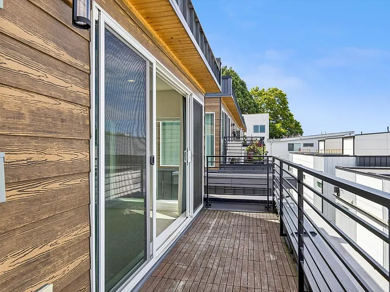 Private rooftop deck