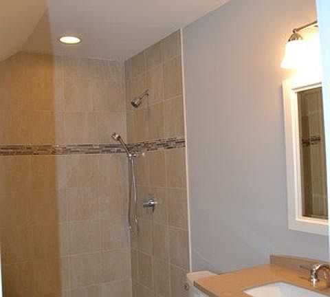 5th image of 225 Highwood Ave