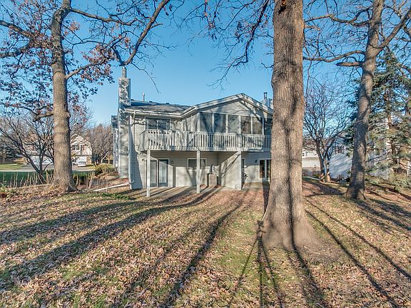 2nd image of 367 Upper Wood Way