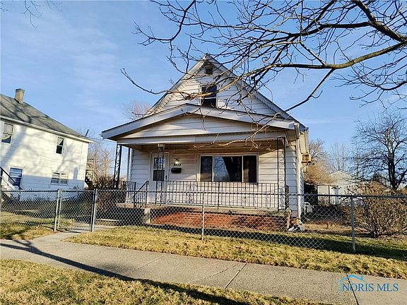 2nd image of 2032 Bakewell St