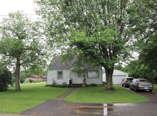 95 Estelle Ave, Enon, OH 45323