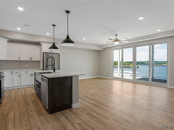 2nd image of 104 Sierra Bay Dr #4A