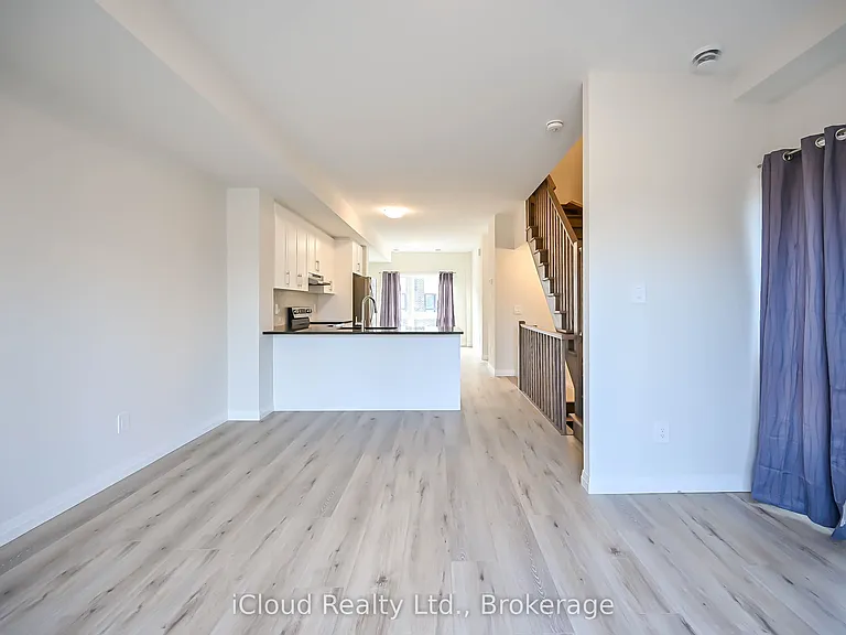 720 Grey St #58 — Photo 11