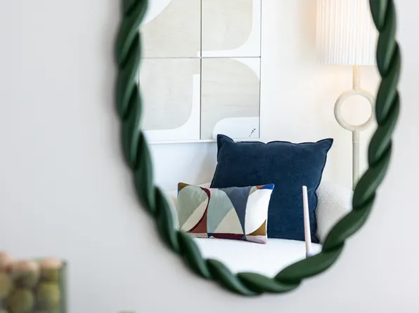 240 Willoughby Street image 17 of 20