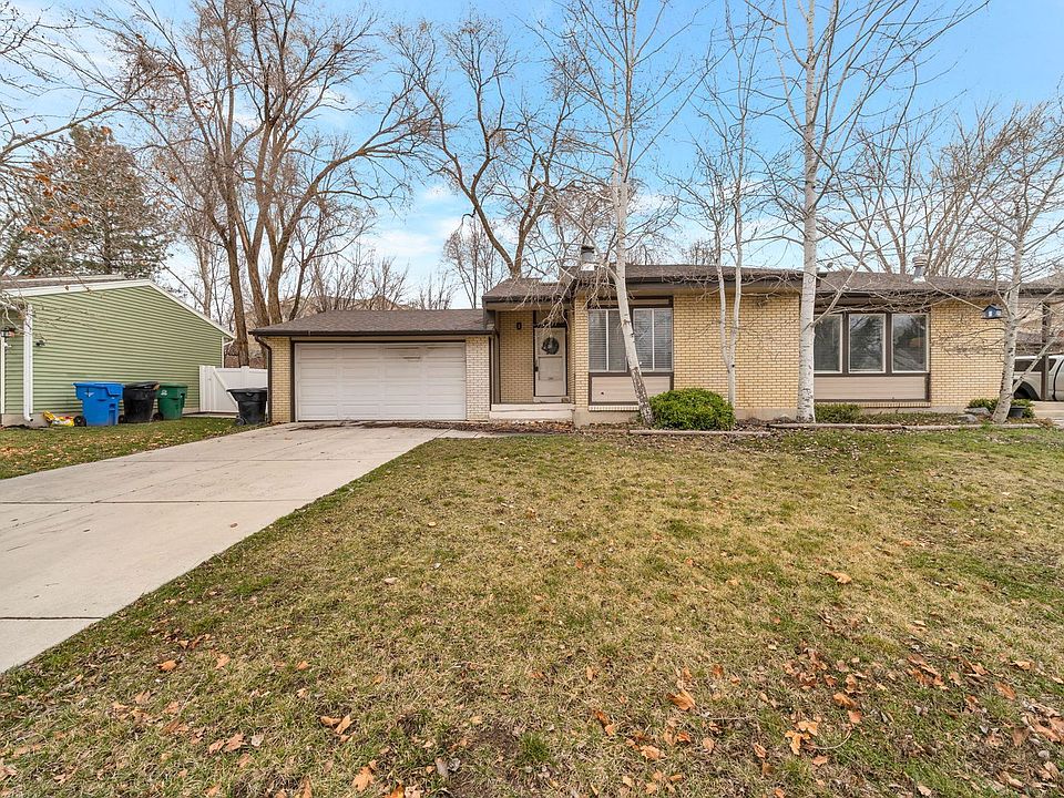 1st image of 1358 E Merritt Cir