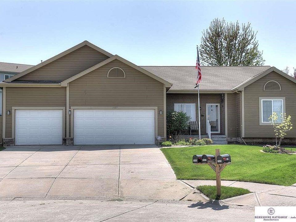 1st image of 1607 Leona Cir