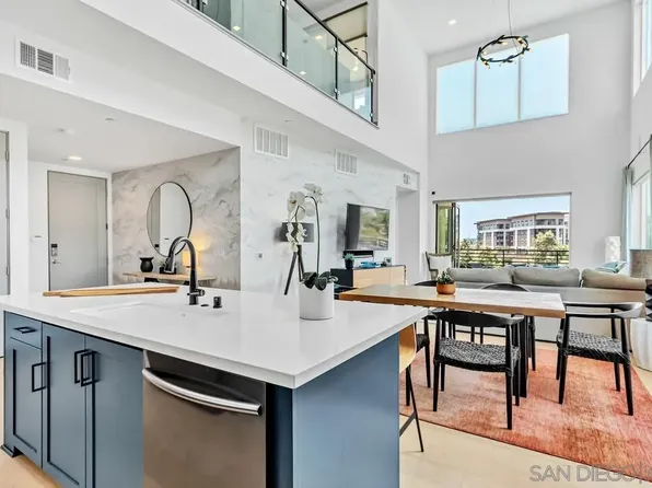 2460 Community Ln #8, San Diego, CA 92108