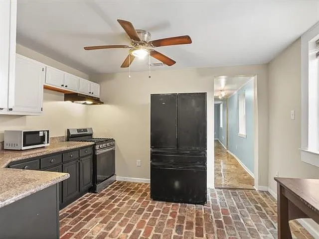 504 Diana St — Photo 10