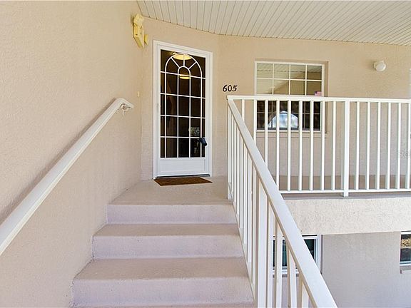 5th image of 11644 SW Egret Cir APT 605