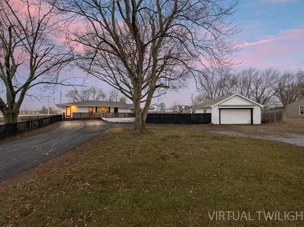 3636 SW Crane Rd, Lees Summit, MO 64082