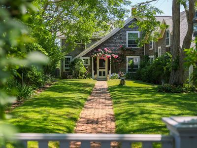 13 Cliff Rd, Nantucket, MA, 02554