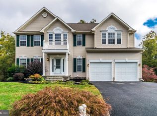 468 Spyglass Hill Dr, Charles Town, WV