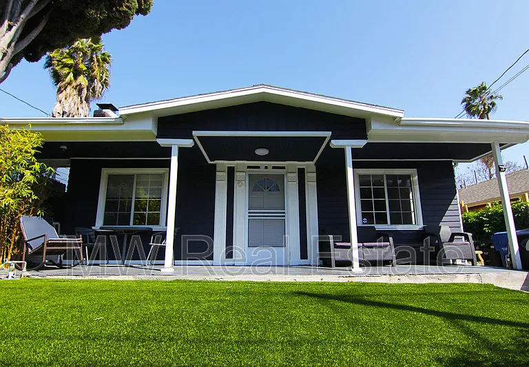 1510 N Benton Way — Photo 1